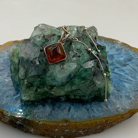 Vtg.18”Italian Sterling Silver Necklace W/Diamond Shaped Amber Gemstone Pendant - Picture 2 of 9